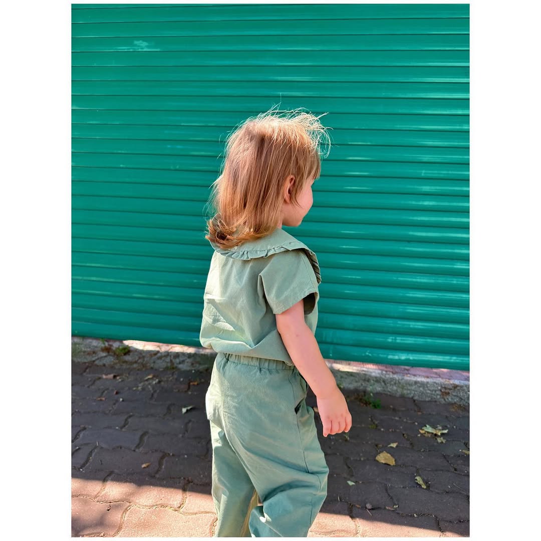 Set verde cu guler volănaș – Handmade Lilisicopiii - imagine 3