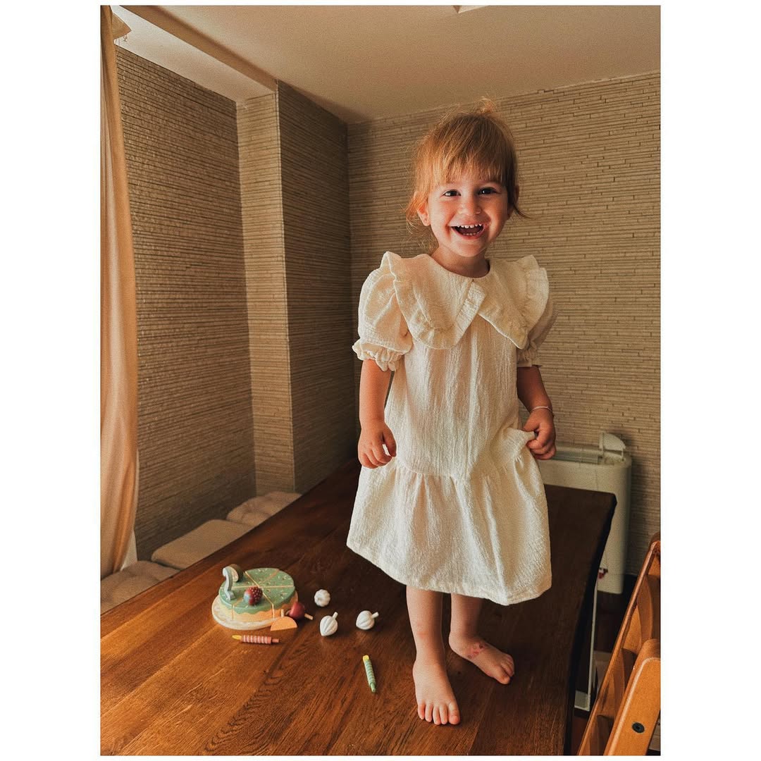 Rochiță din muselină cu guler amplu – Handmade Lilisicopiii