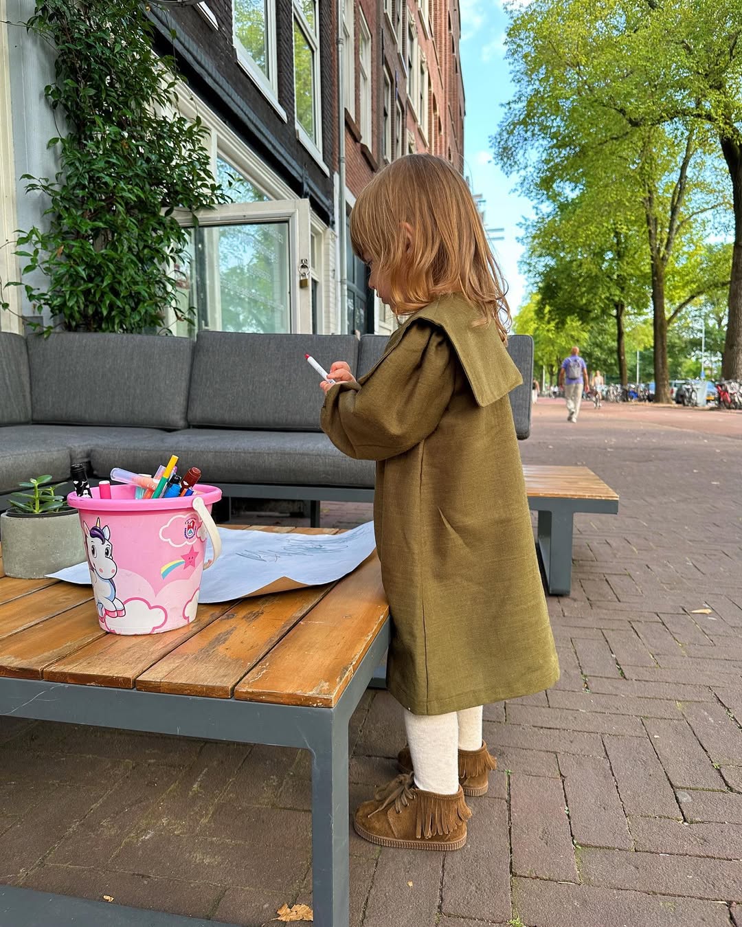 Paltonaș lung verde măsliniu pentru fetițe – handmade din bumbac tip twill – Handmade Lilisicopiii - imagine 3